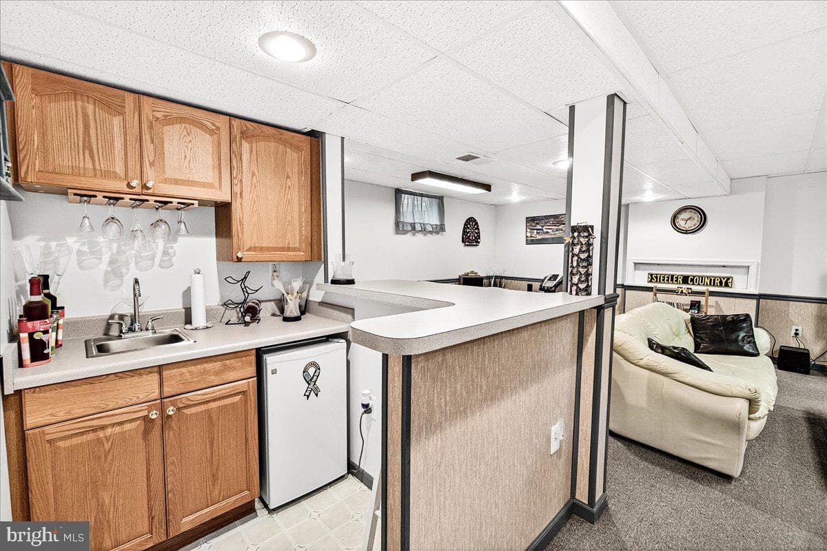 1103 Midvale Avenue photo 19