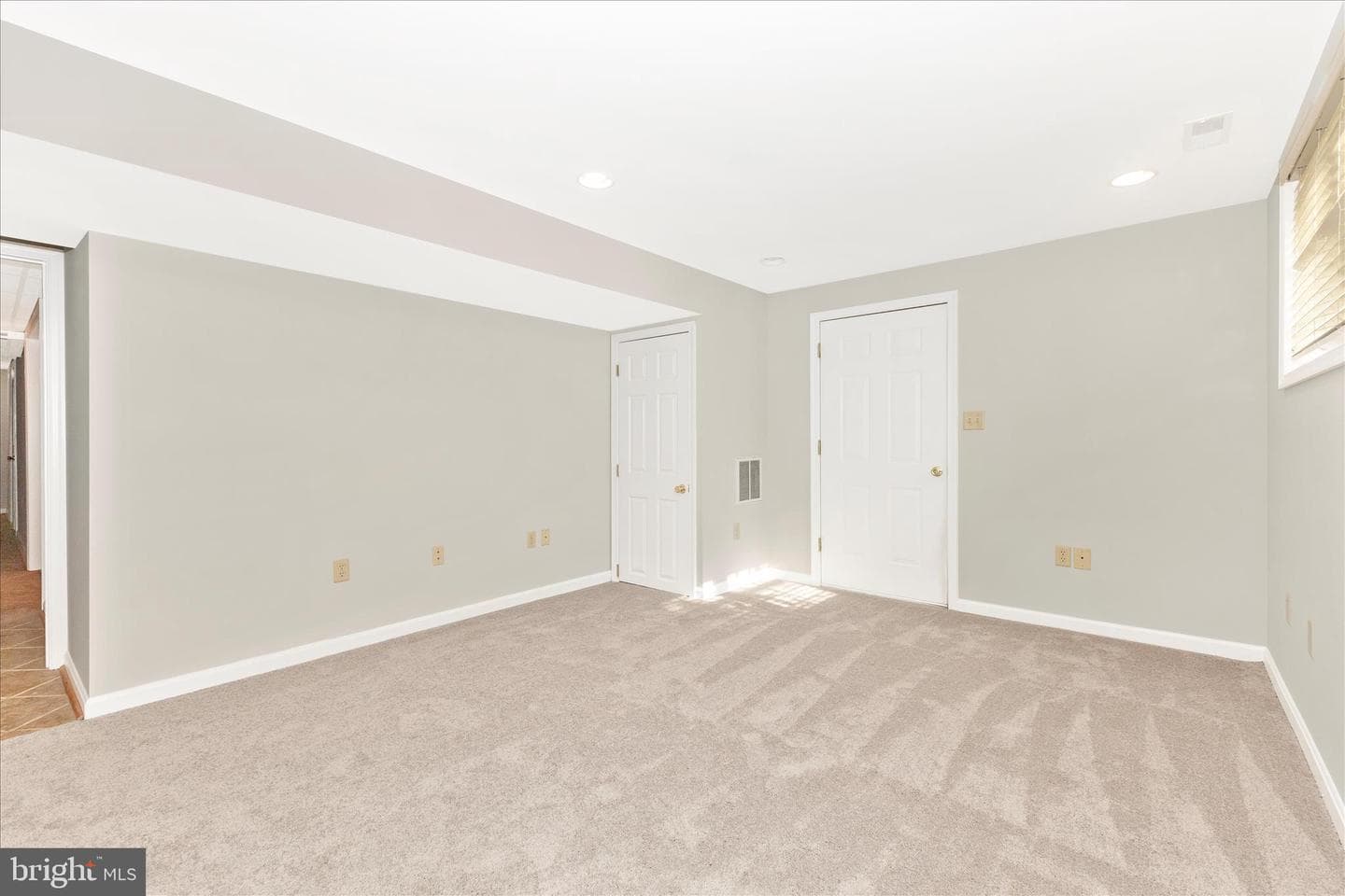 302 Holleybrooke Court photo 40