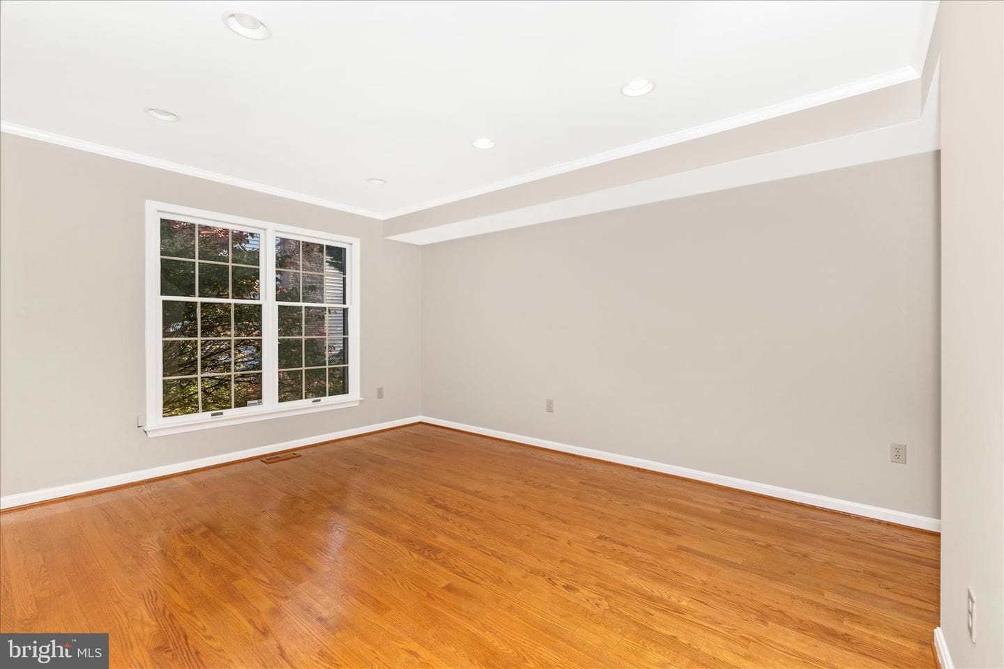 302 Holleybrooke Court photo 6