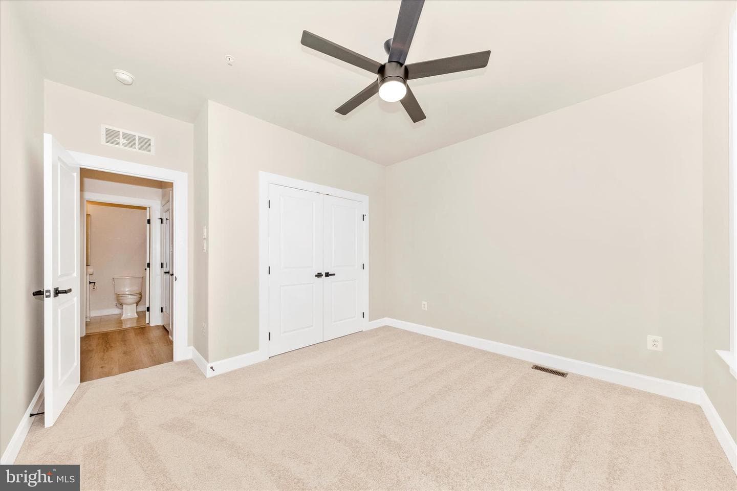 413 Bucklebury Lane photo 32