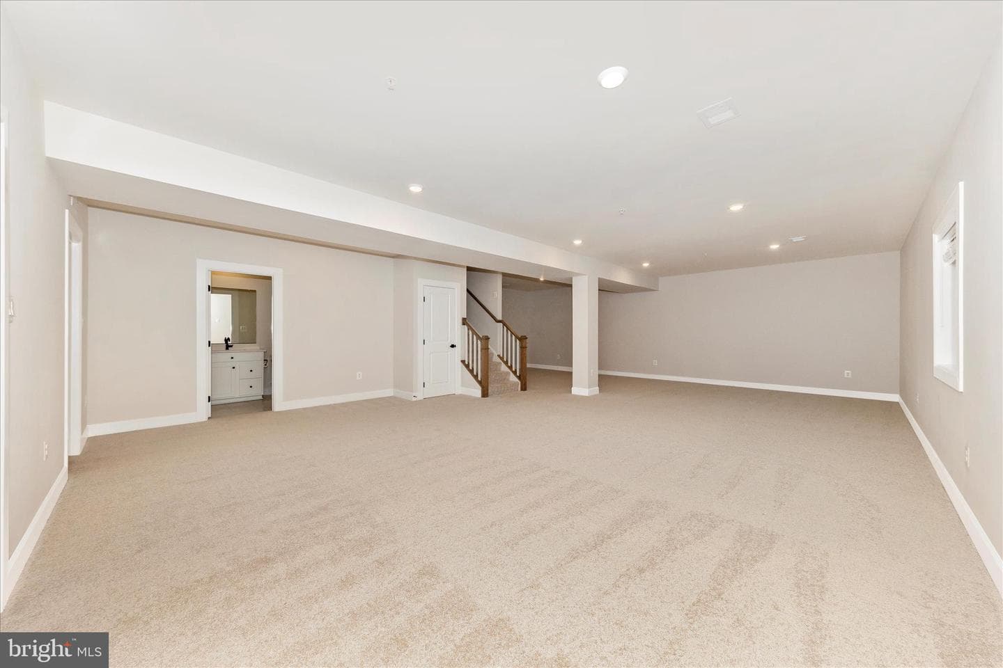 413 Bucklebury Lane photo 41