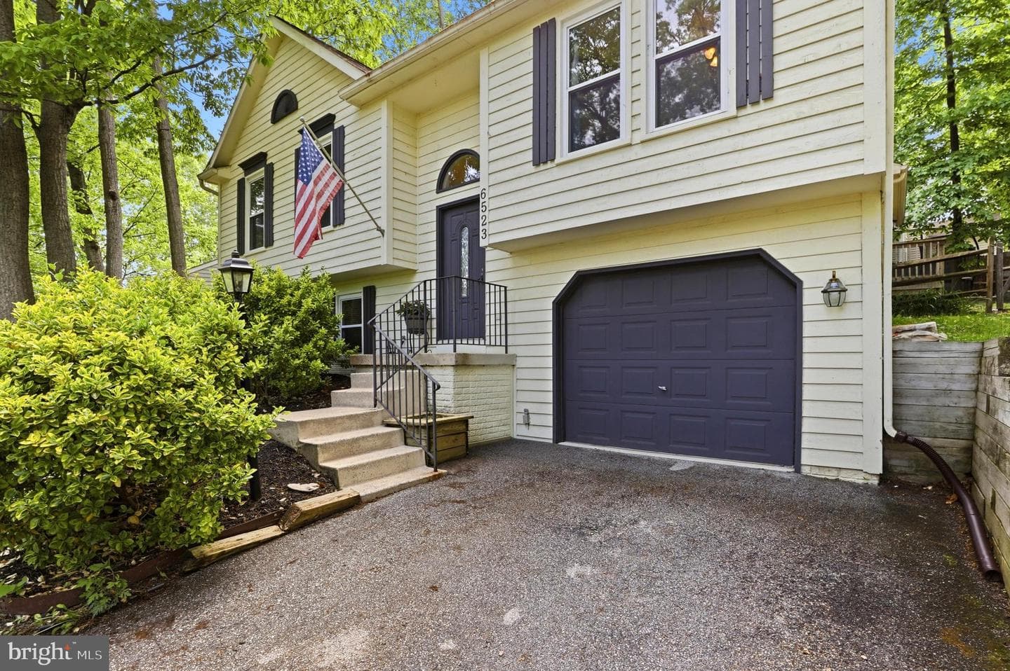 6523 Rimrock Road photo 2