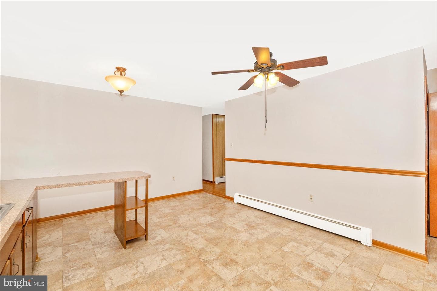 10223 Liberty Road photo 13