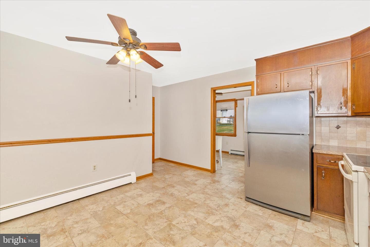 10223 Liberty Road photo 14