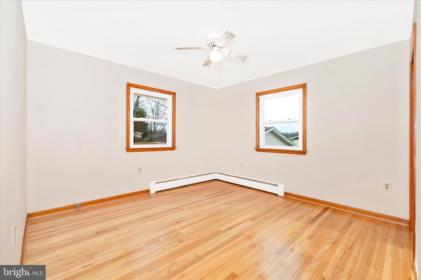 10223 Liberty Road photo 23