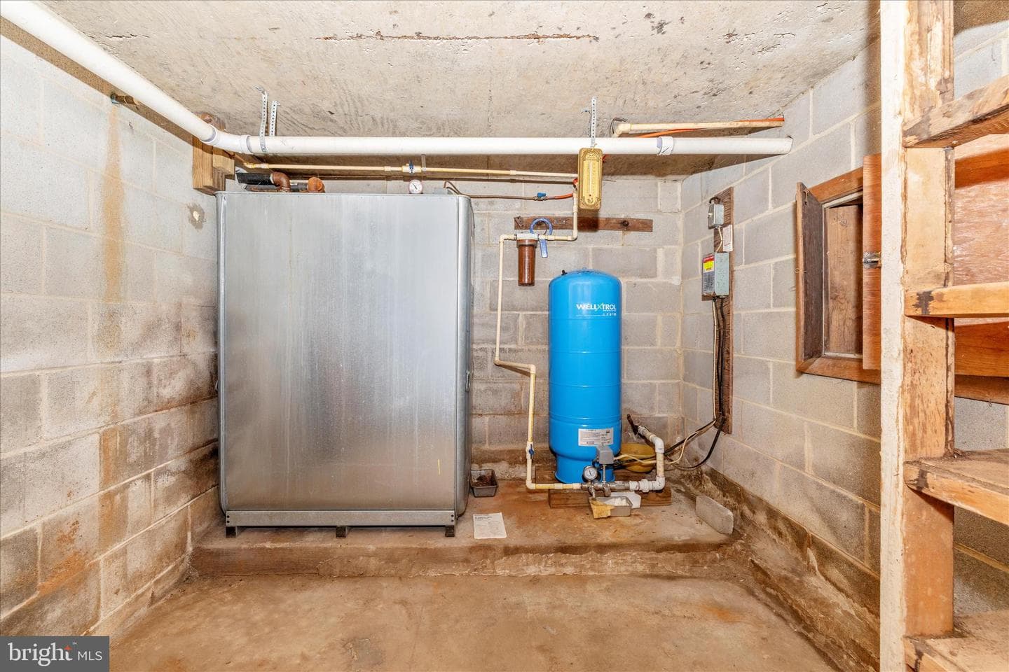 10223 Liberty Road photo 37