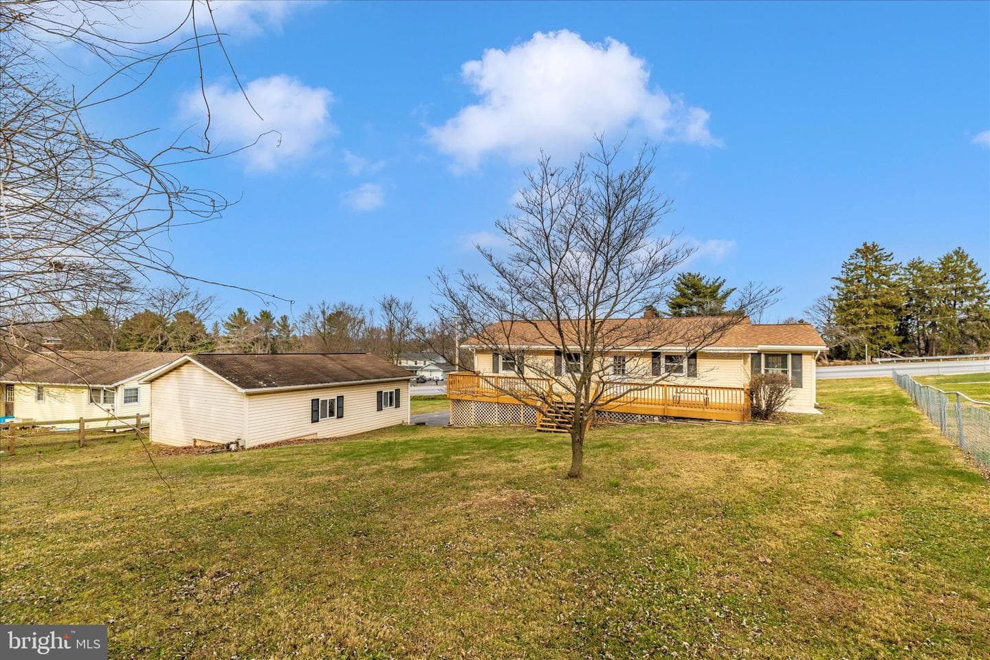 10223 Liberty Road photo 47