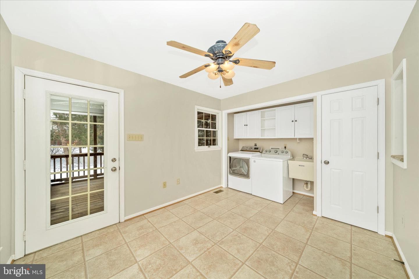 2181 E Greenleaf Drive photo 18