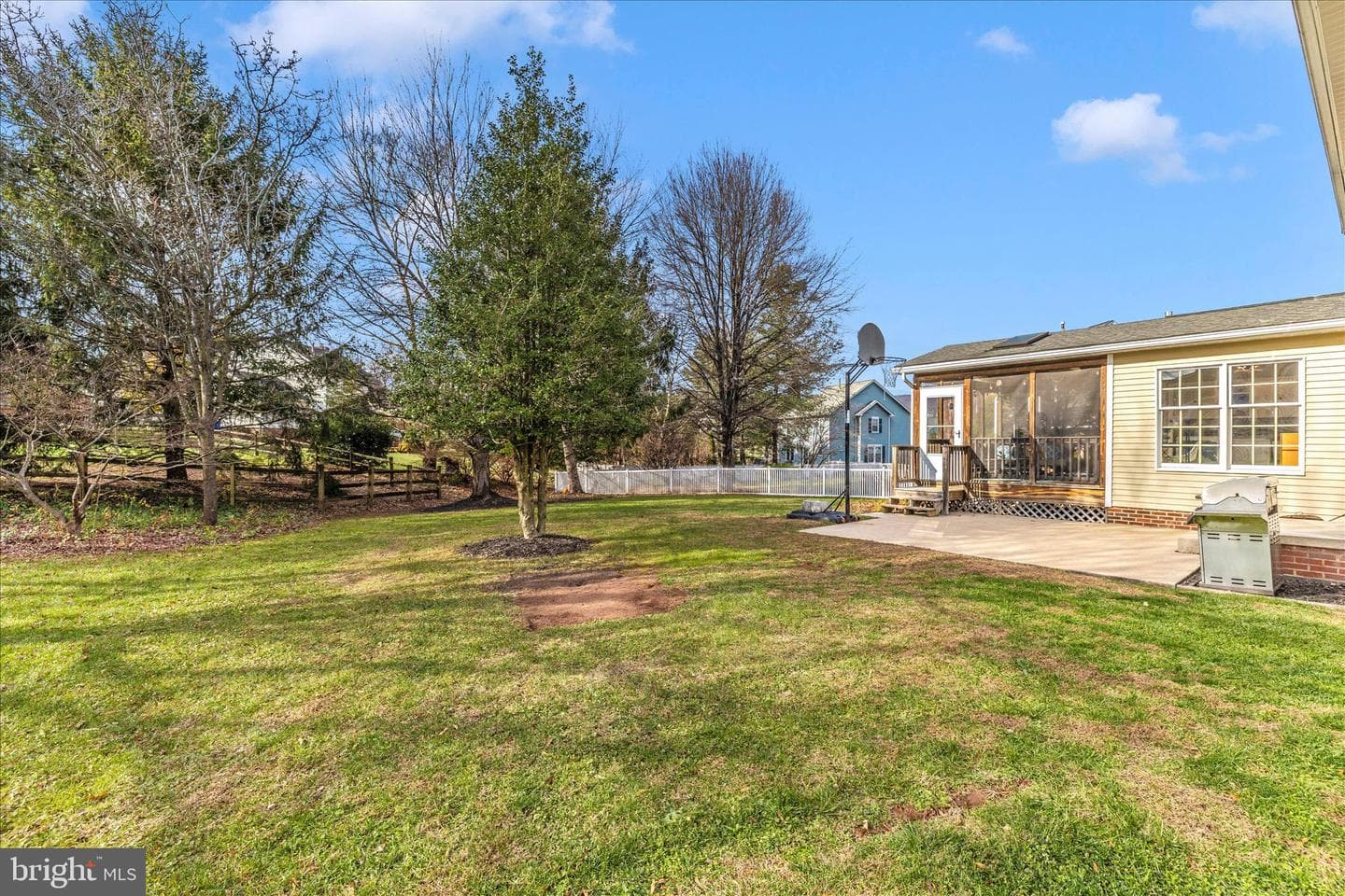 2181 E Greenleaf Drive photo 42