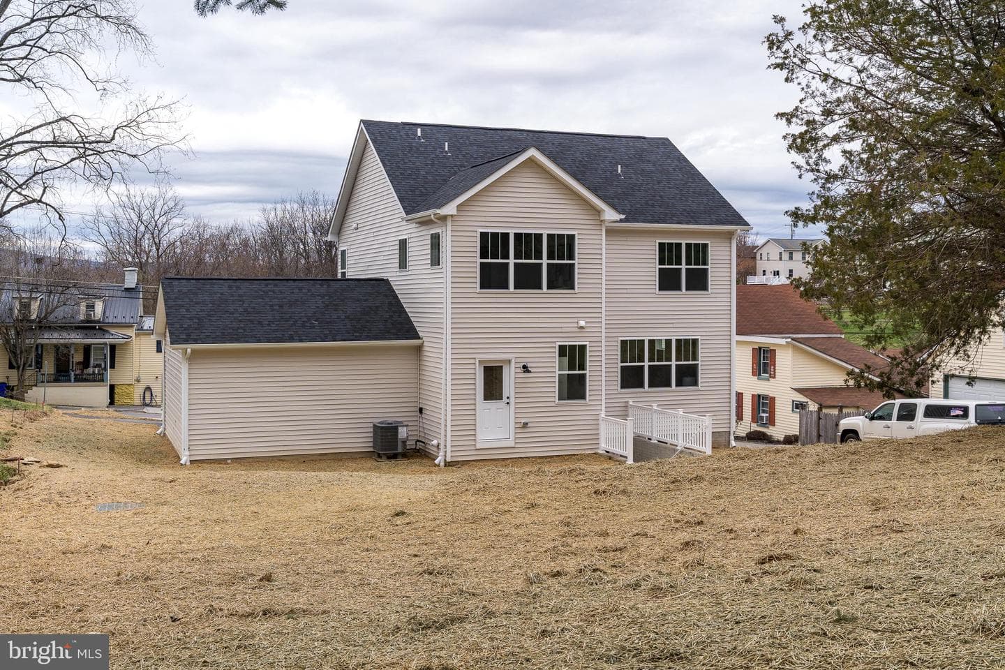 26 Walnut Street photo 39