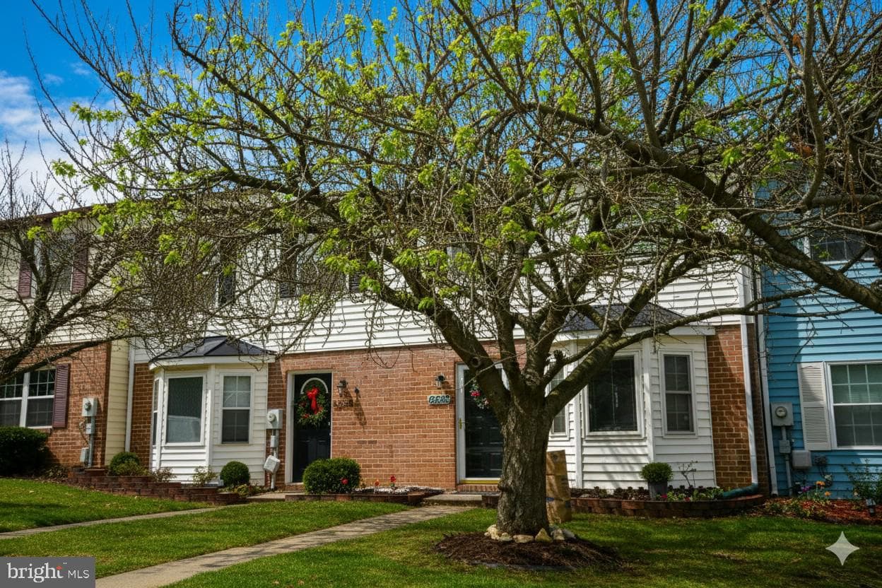 6852 Carnation Circle