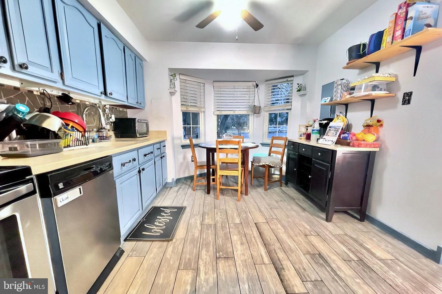 6852 Carnation Circle photo 4