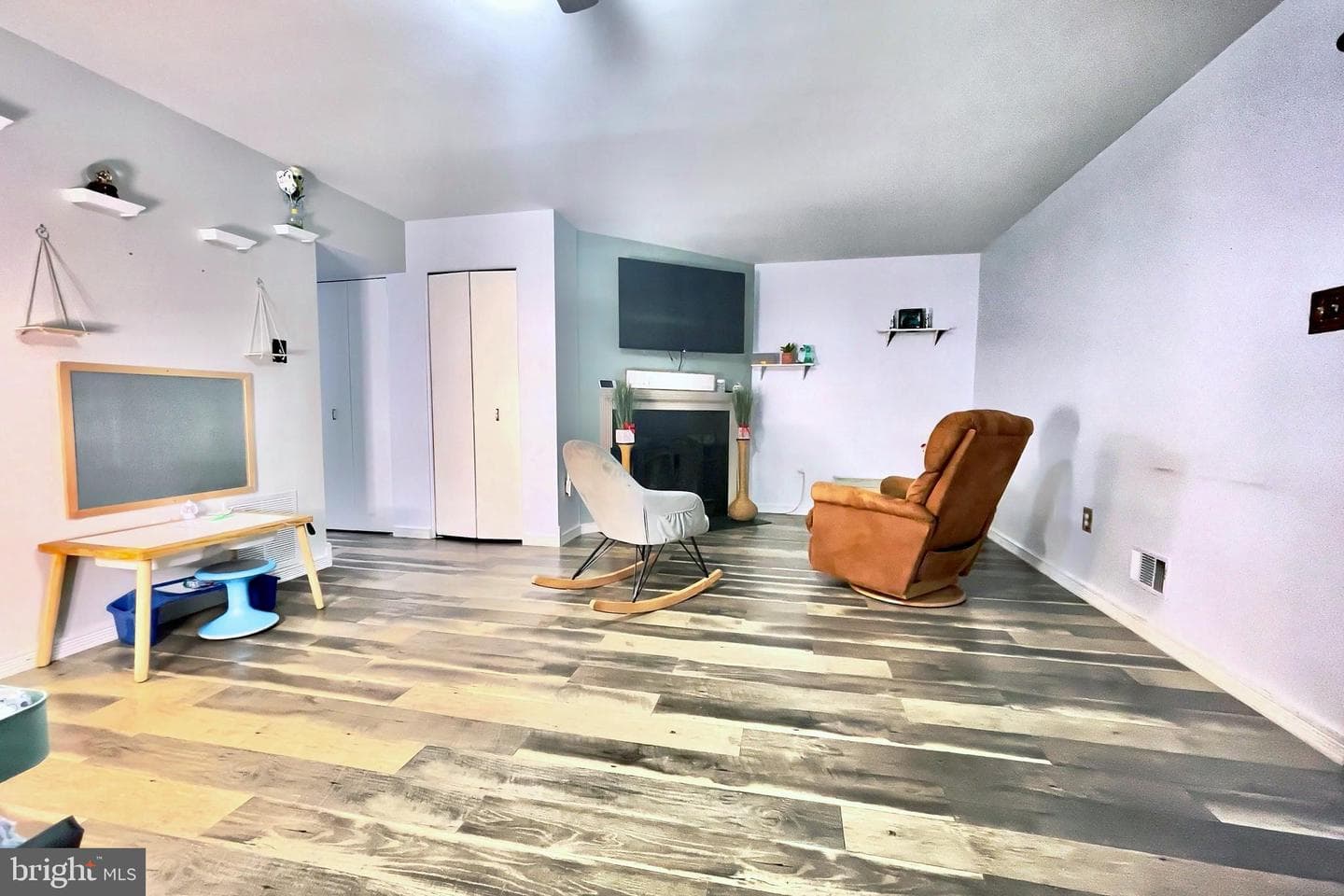 6852 Carnation Circle photo 7