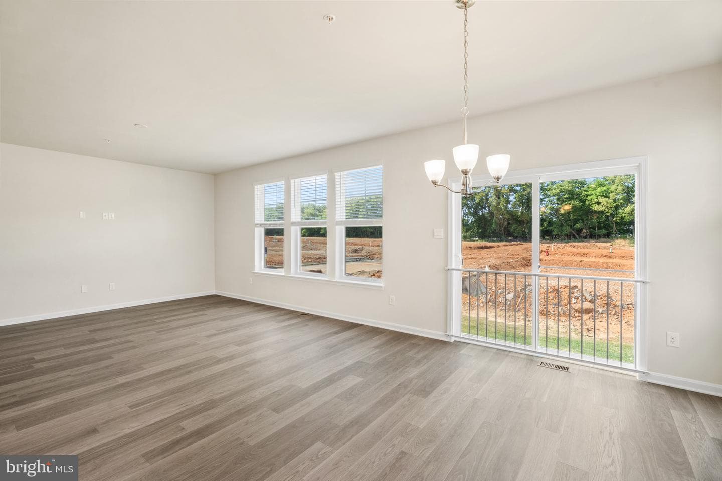455 Ensemble Way photo 10