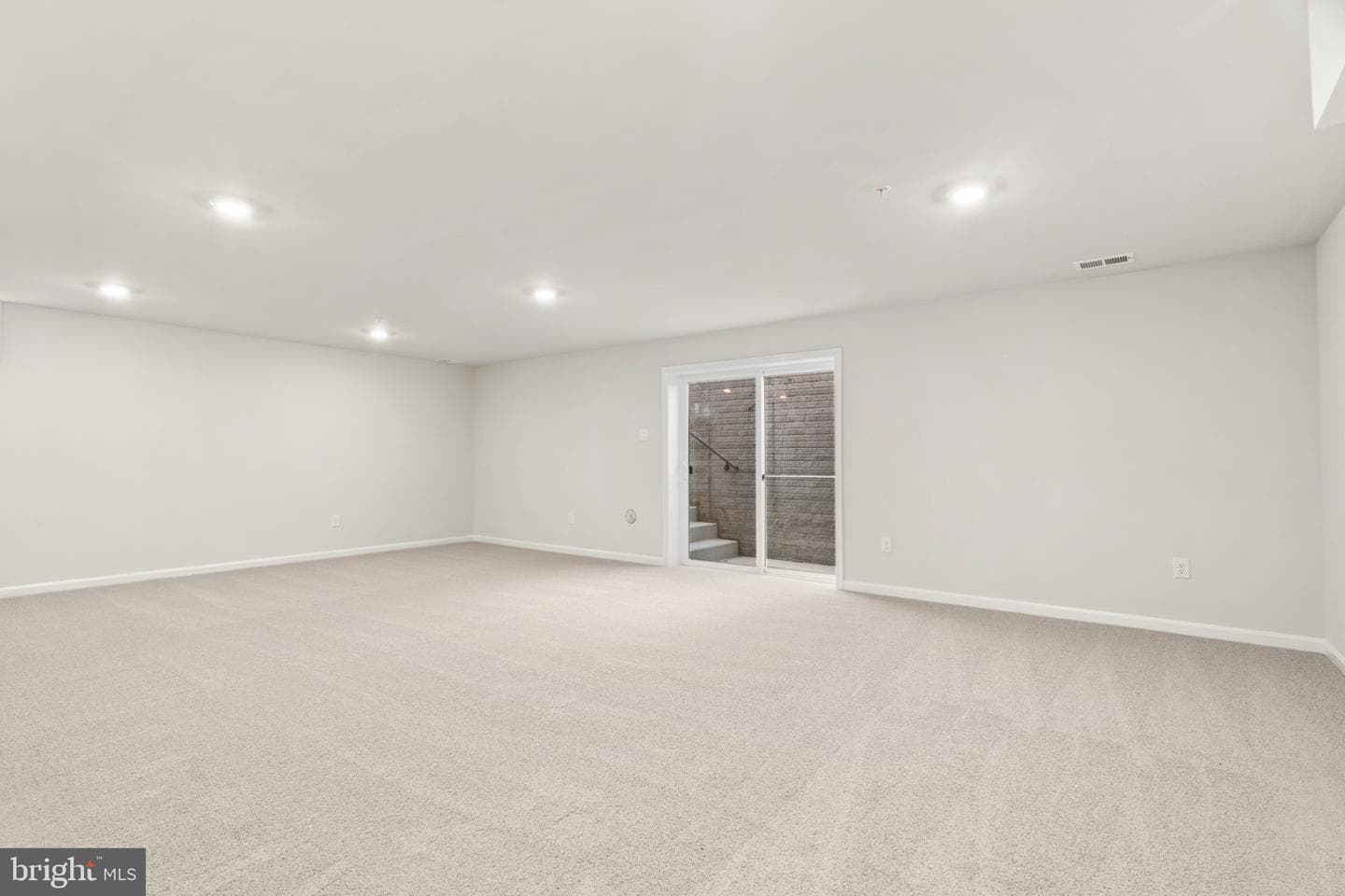 455 Ensemble Way photo 17
