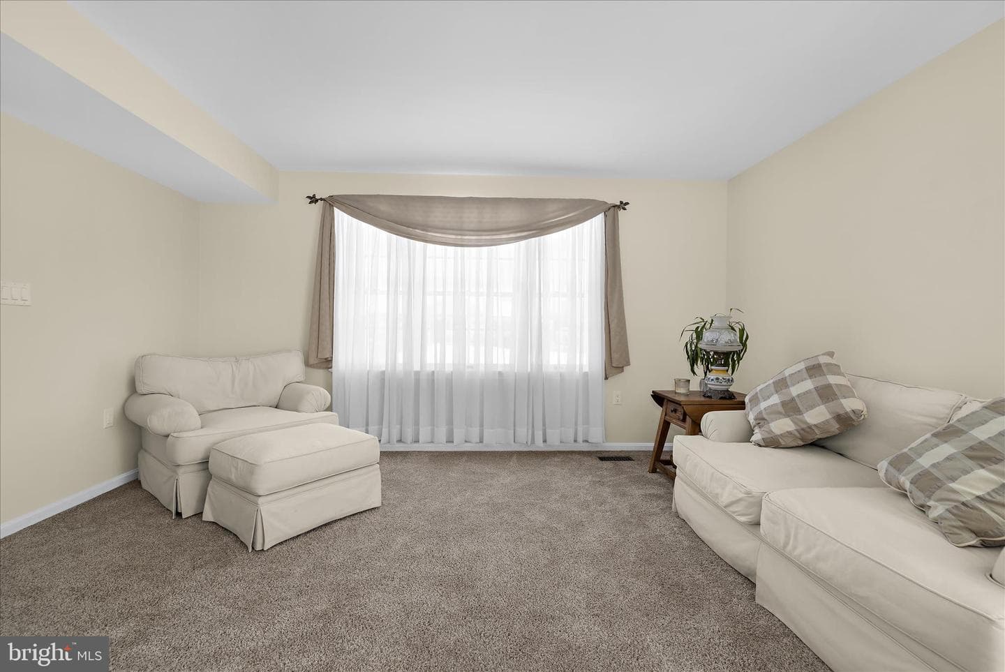 264 Providence Circle photo 12