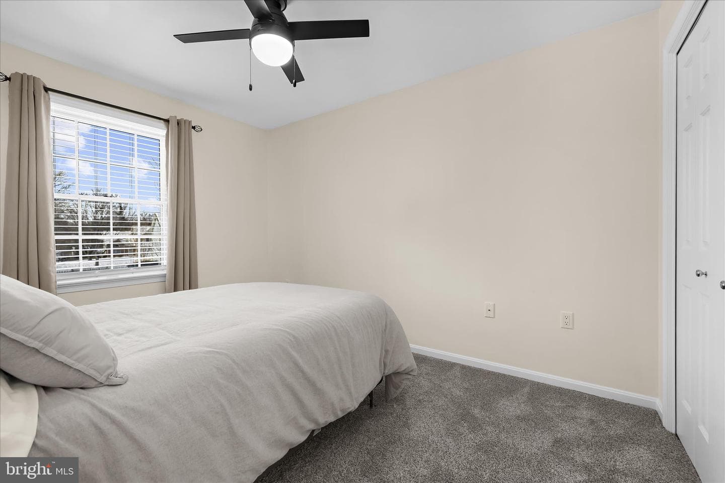 264 Providence Circle photo 38