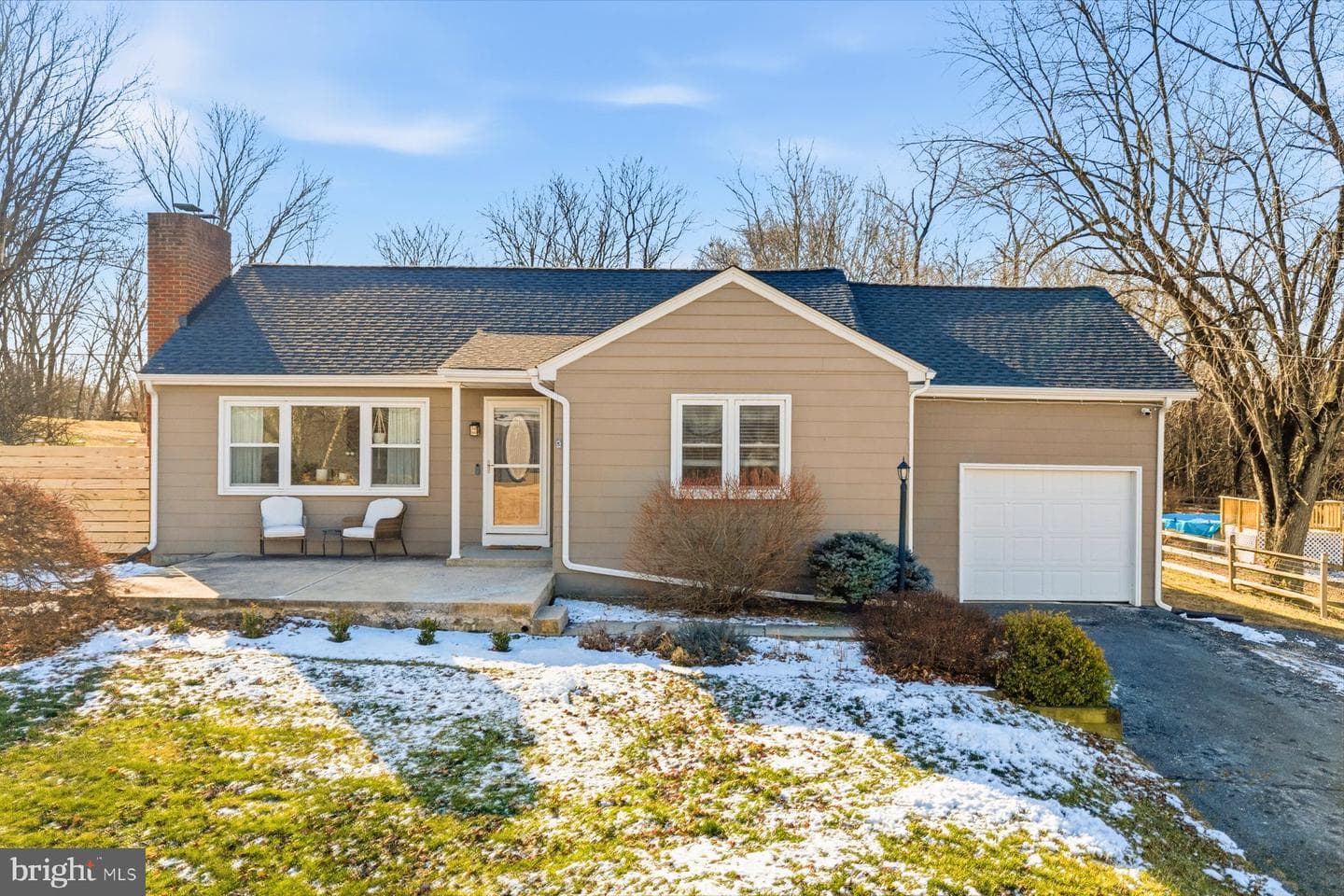 9424 Gas House Pike