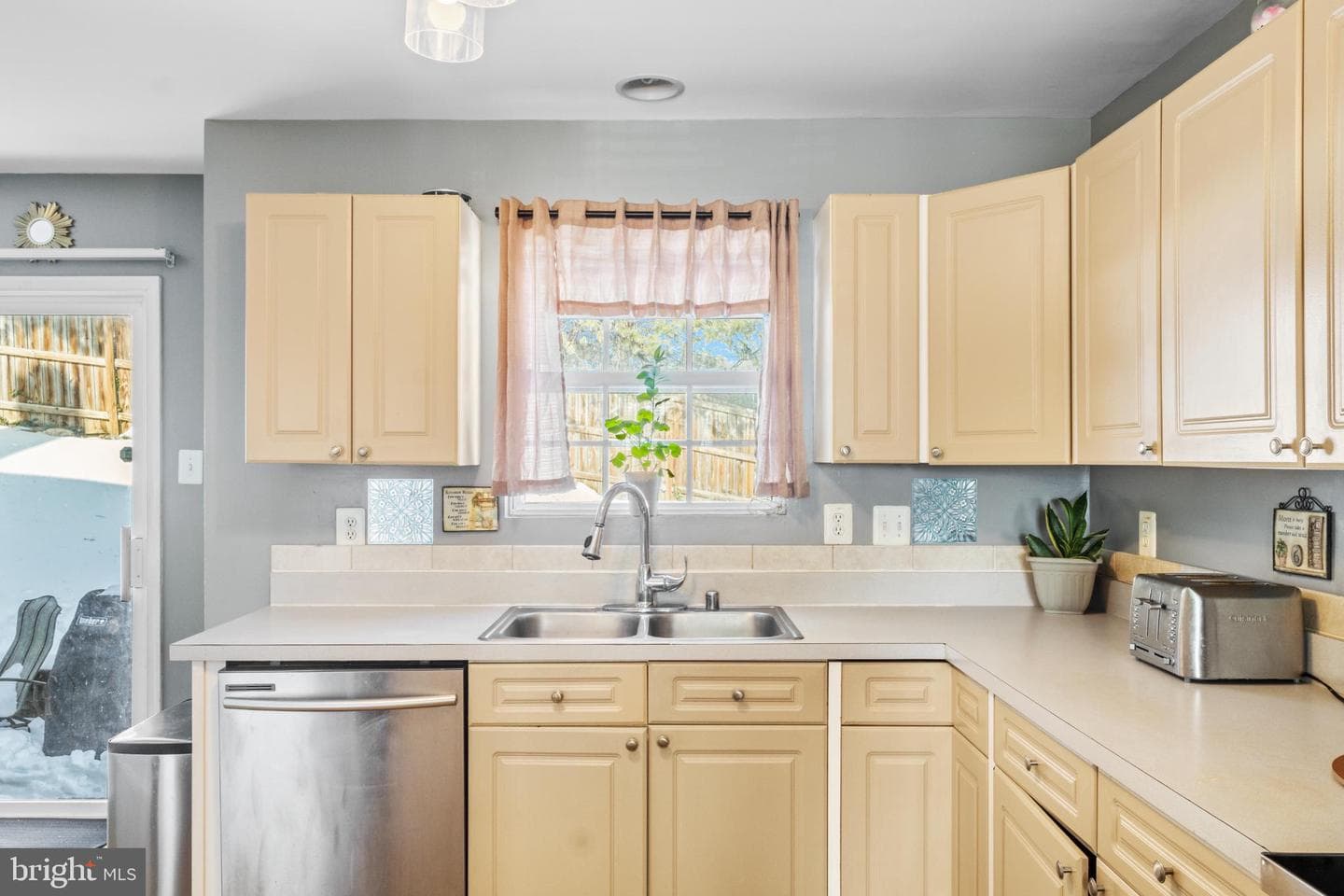 201 Shannonbrook Lane photo 24