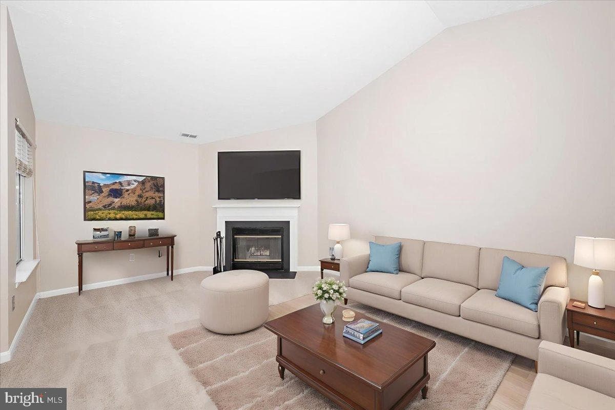 2129 Wainwright Court #2d