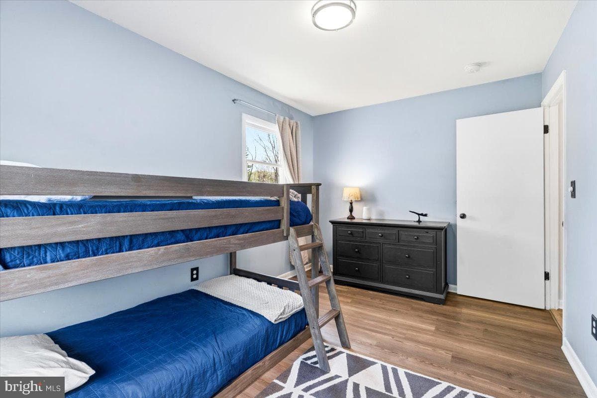 4389 Moleton Drive photo 34