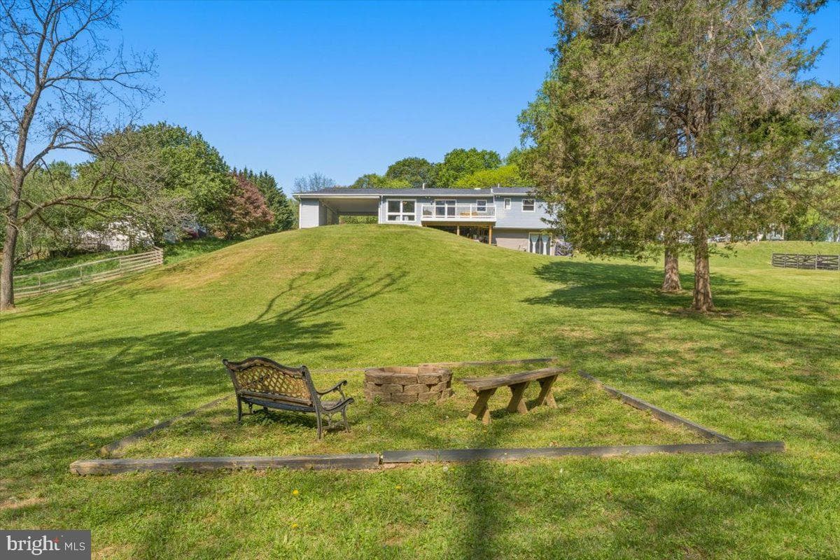 4389 Moleton Drive photo 52