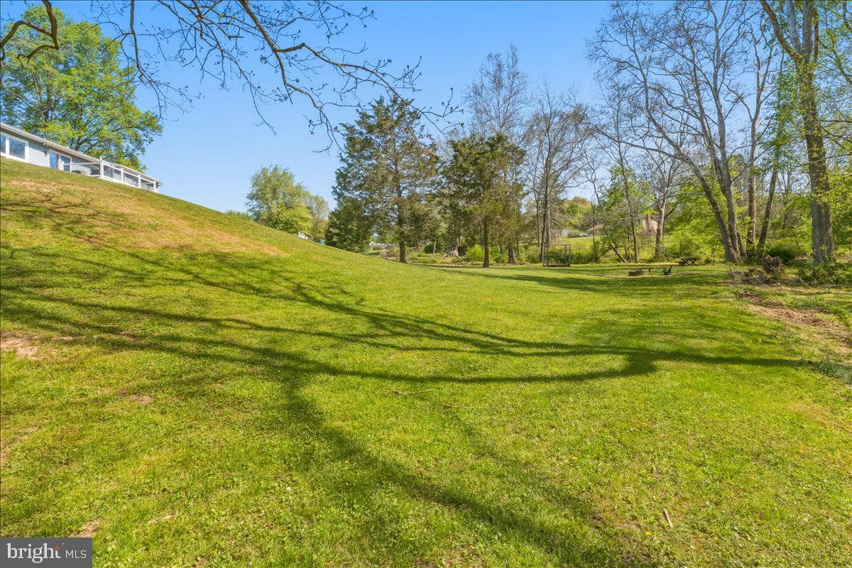 4389 Moleton Drive photo 54