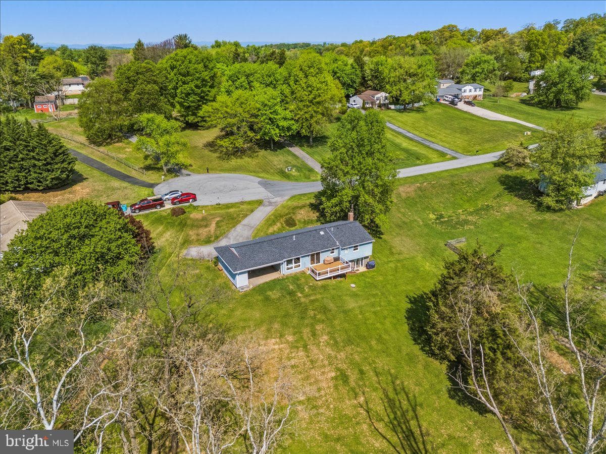 4389 Moleton Drive photo 67