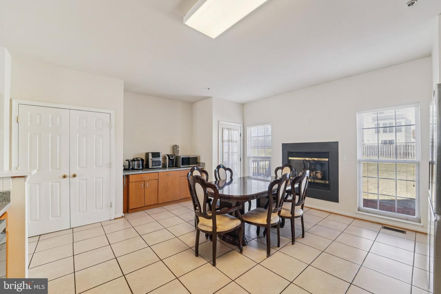 512 Ellison Court photo 13