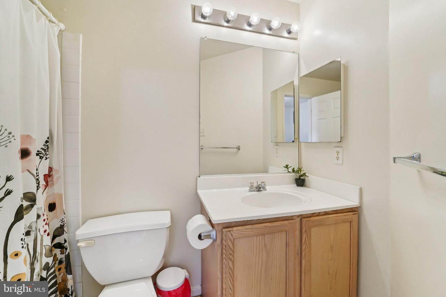 512 Ellison Court photo 23
