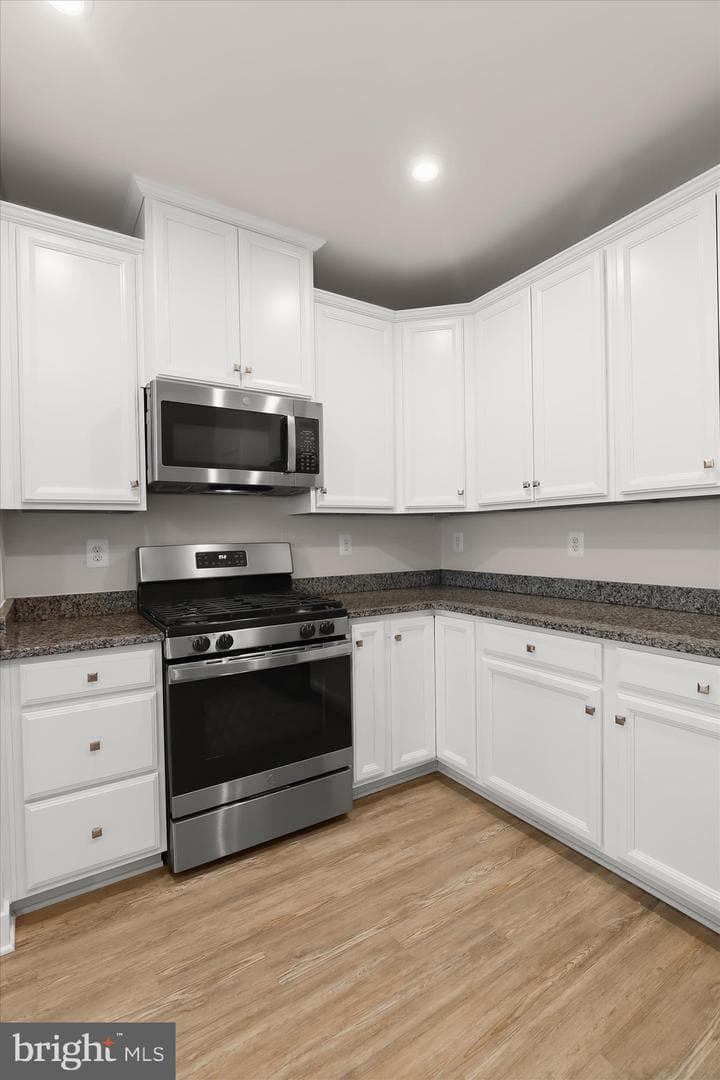 3422 Angelica Way #103 photo 13