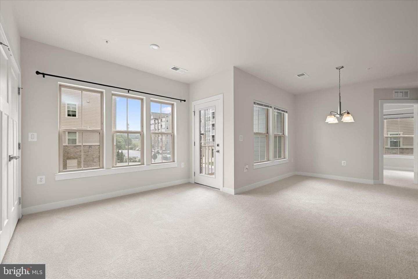 3422 Angelica Way #103 photo 16