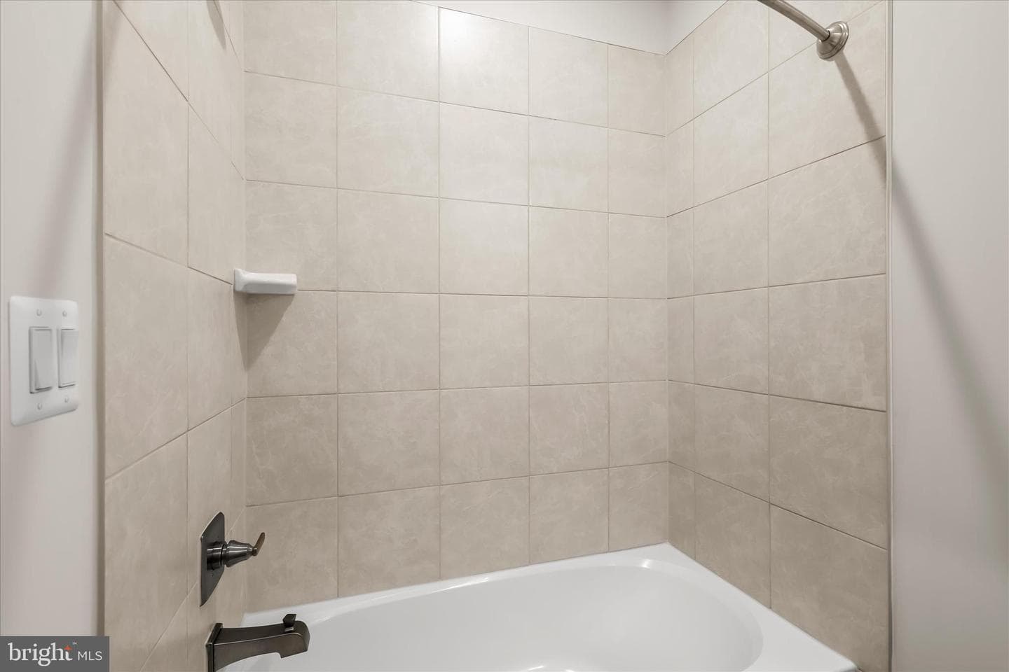 3422 Angelica Way #103 photo 32