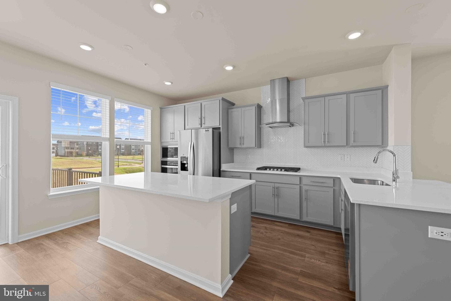 417 Ensemble Way photo 15