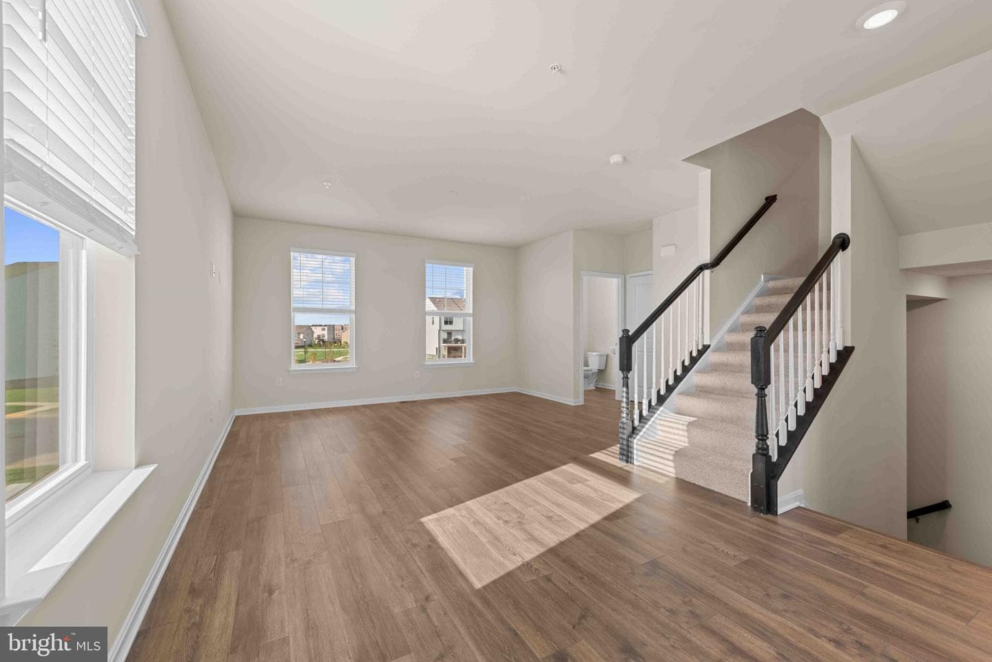 417 Ensemble Way photo 16