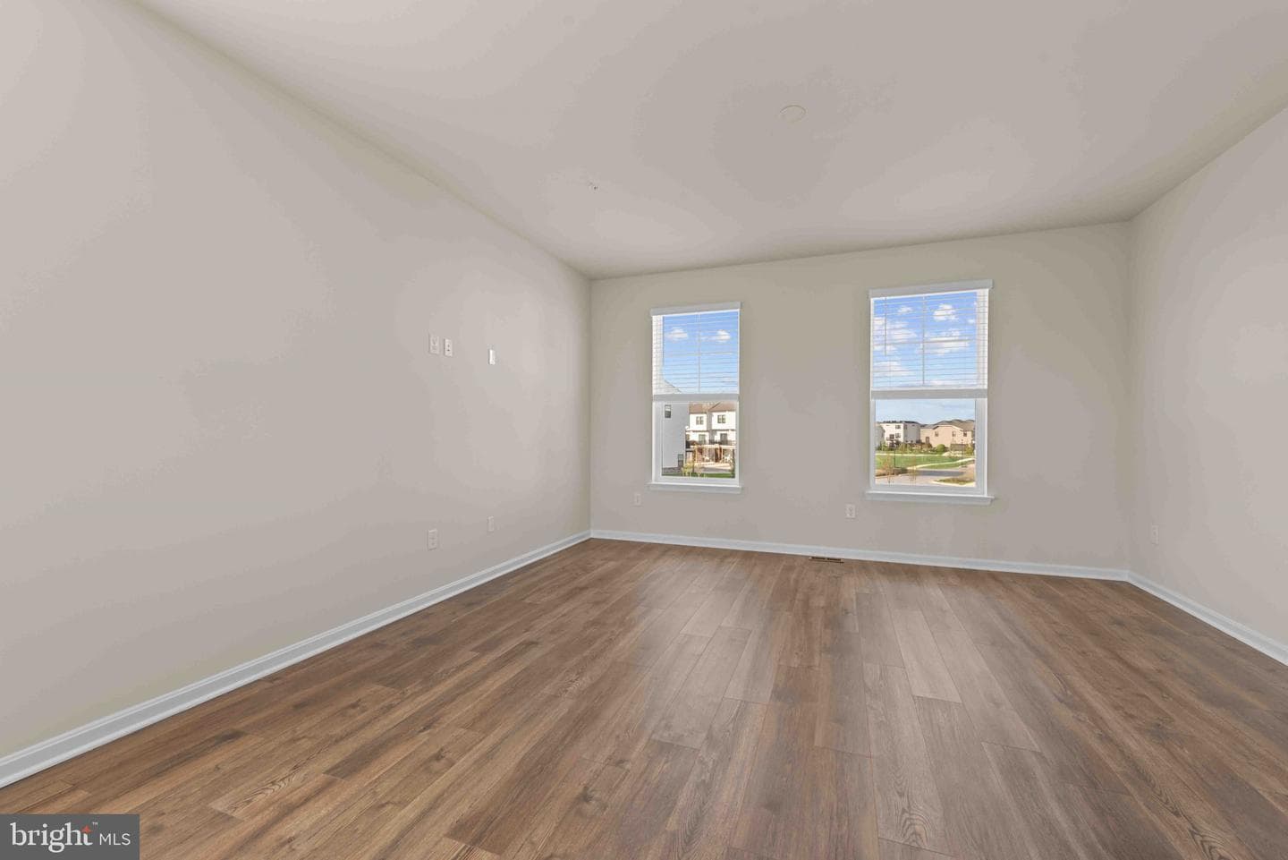 417 Ensemble Way photo 18