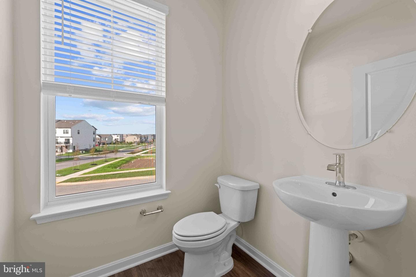 417 Ensemble Way photo 21