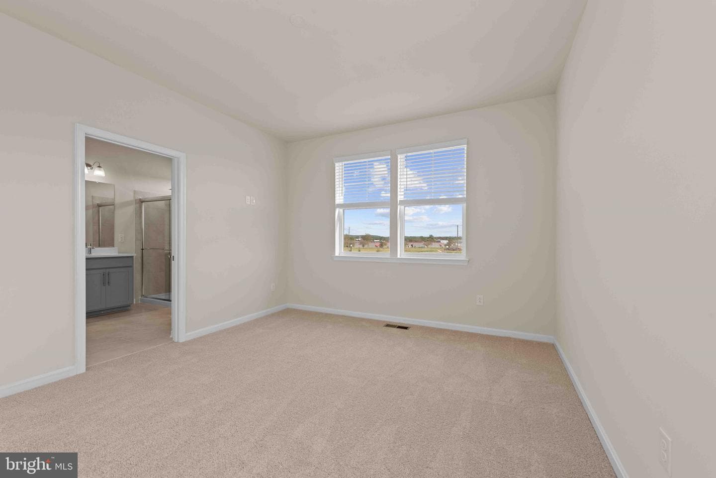 417 Ensemble Way photo 30