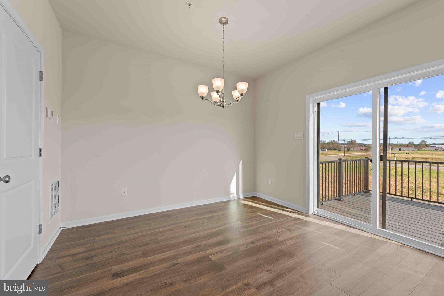 417 Ensemble Way photo 9