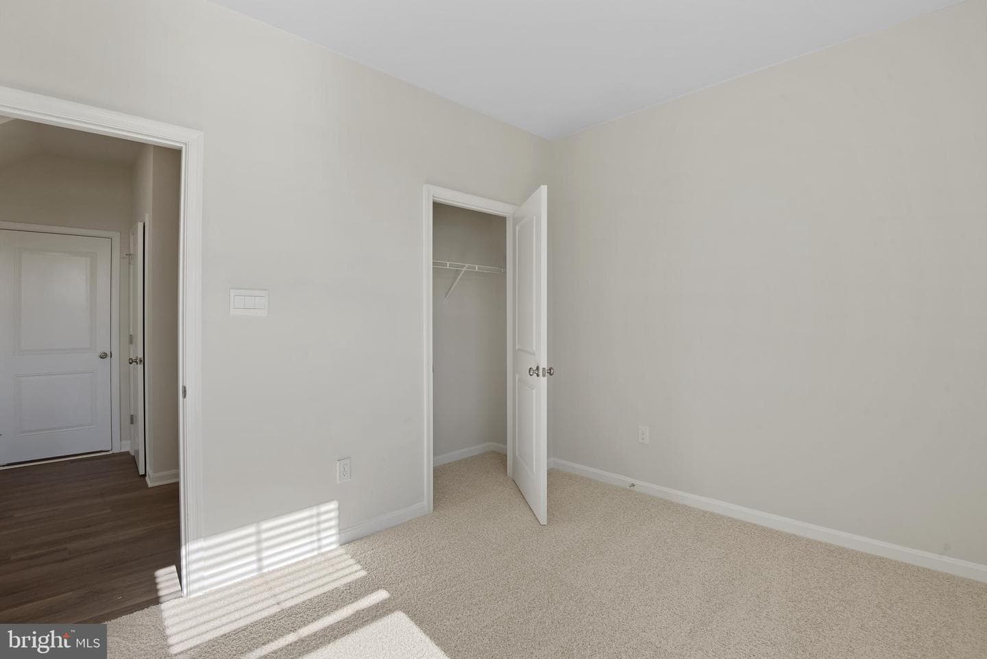 457 Ensemble Way photo 10
