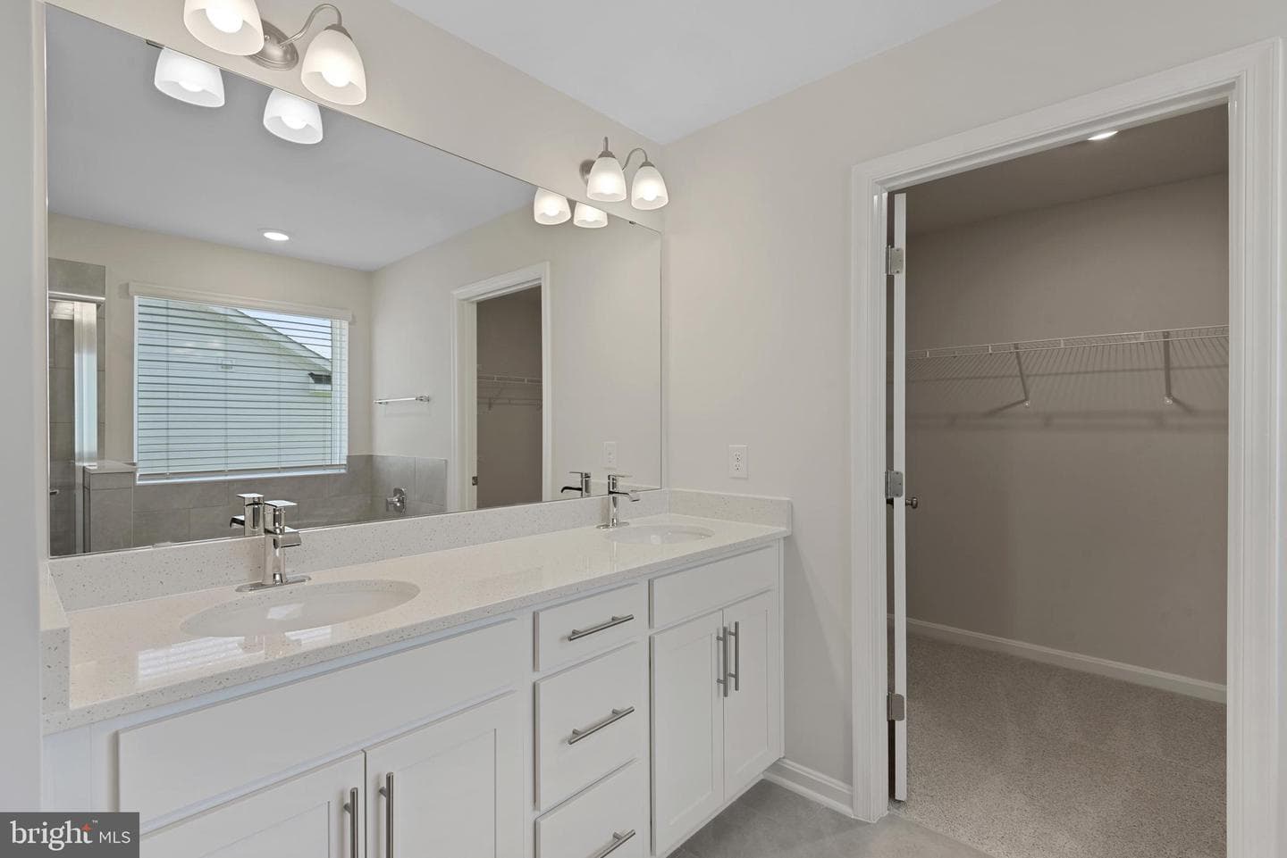 457 Ensemble Way photo 17