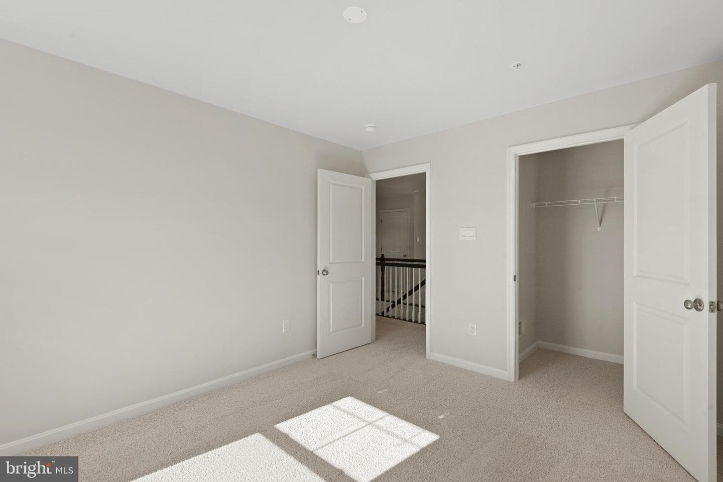 457 Ensemble Way photo 19