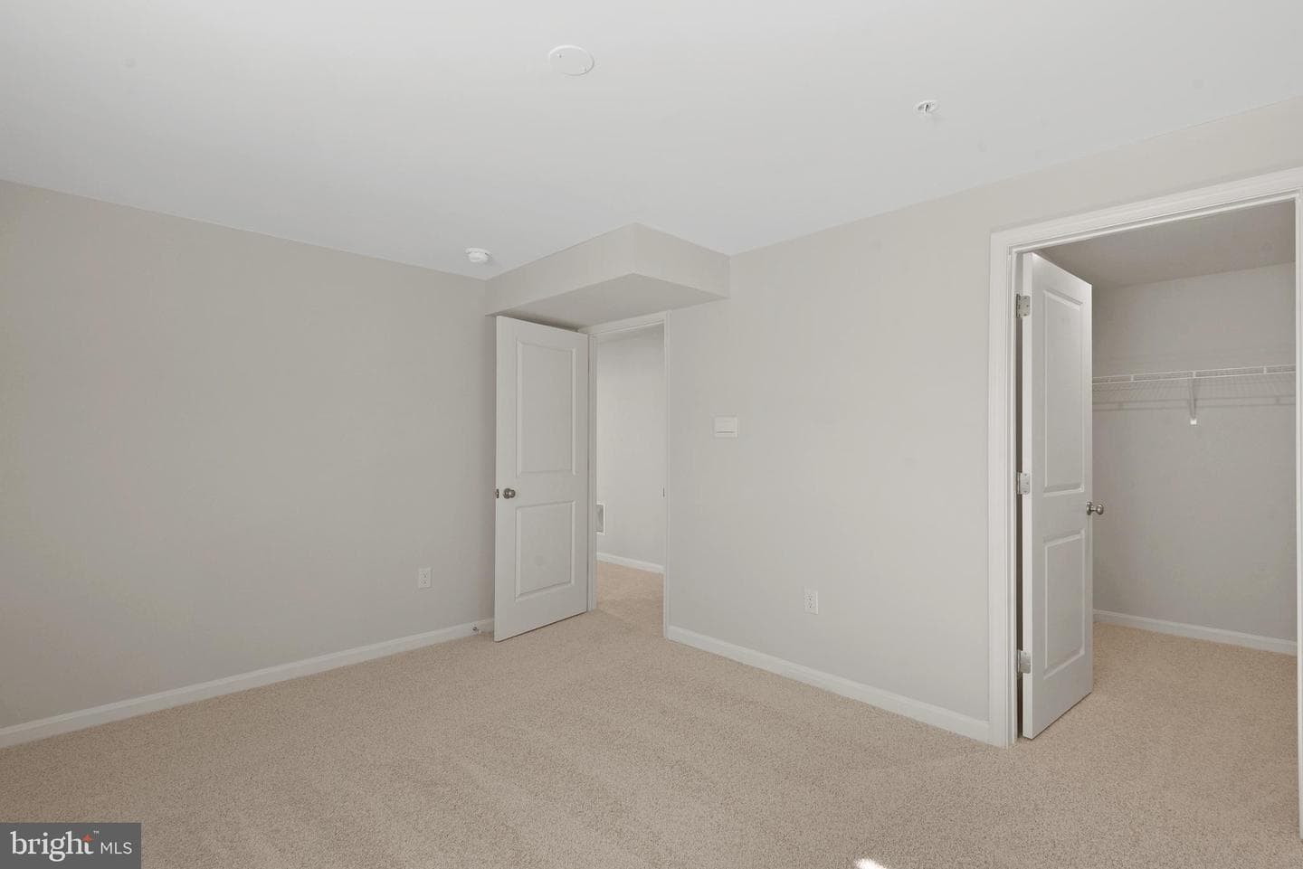 457 Ensemble Way photo 23
