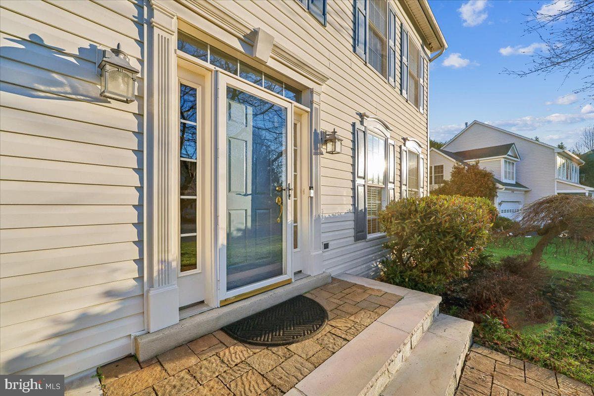 11208 Yardley Place photo 4