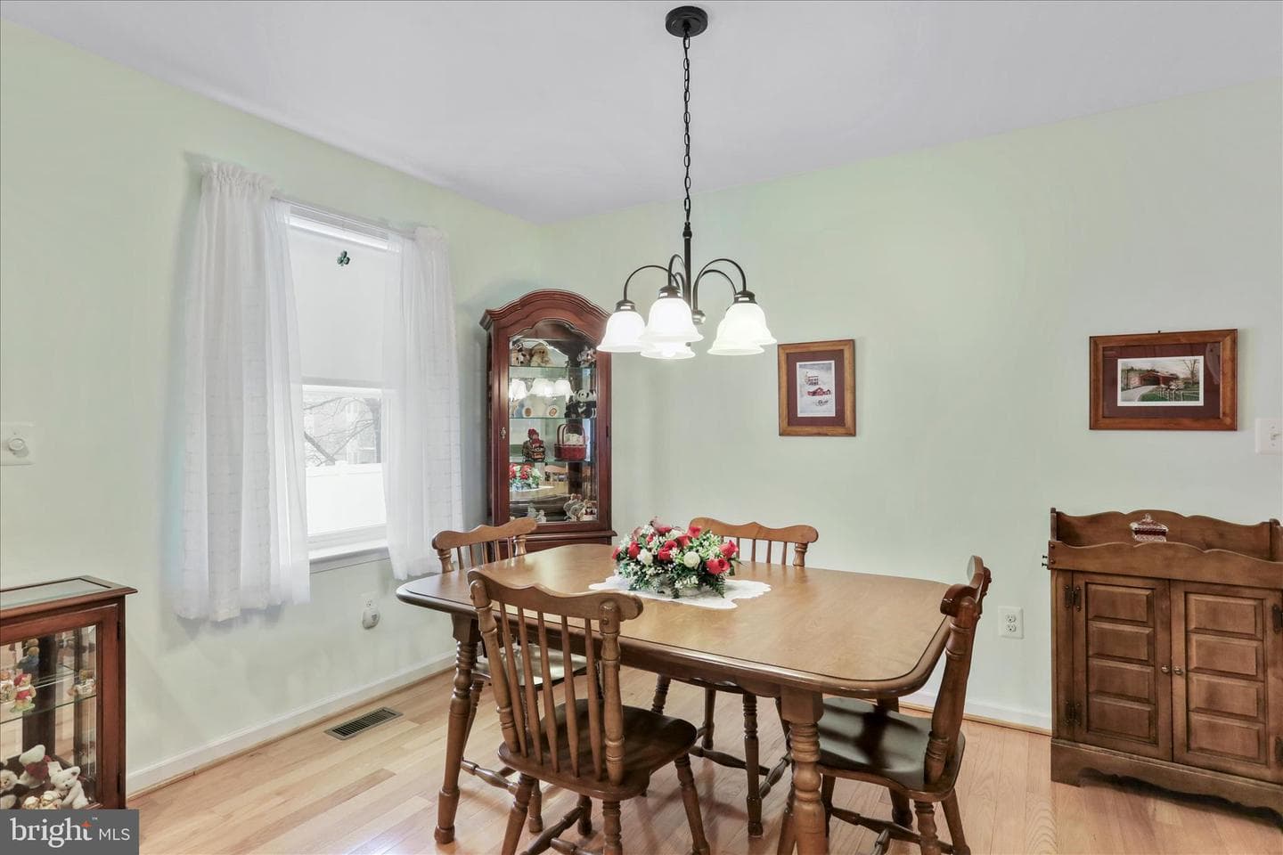 101 E Elizabeth Street photo 13