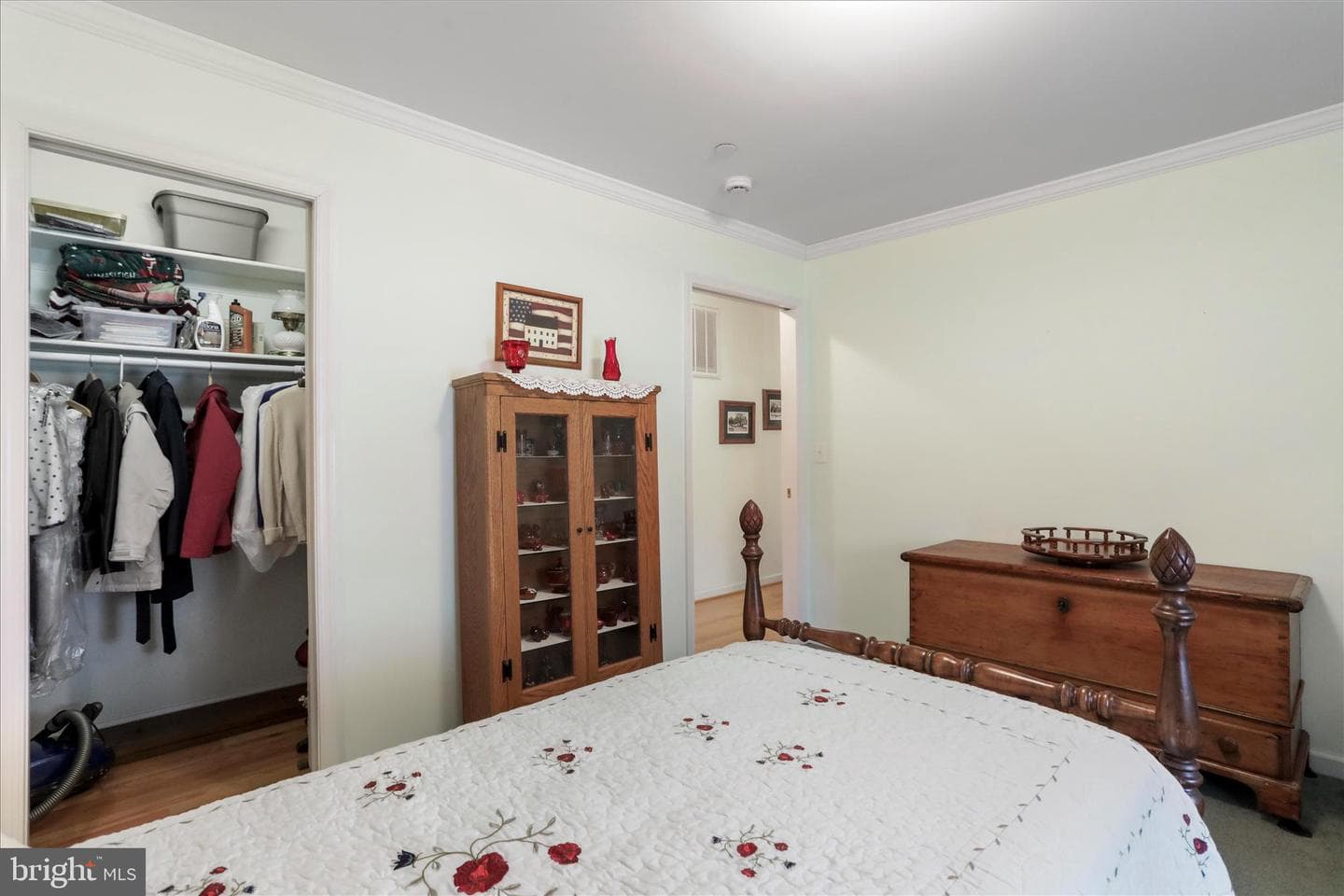 101 E Elizabeth Street photo 16