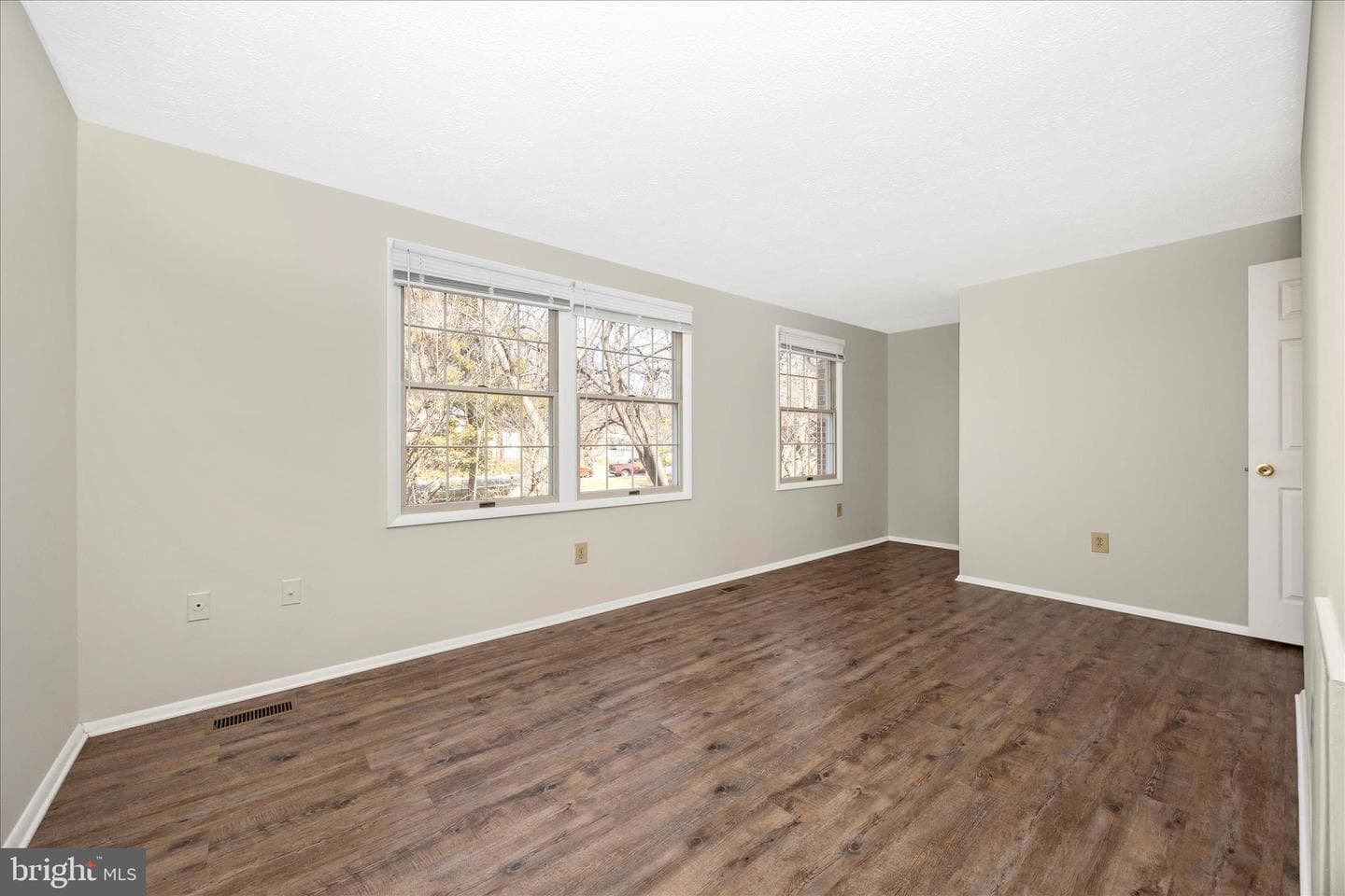 1758 Springfield Lane photo 24