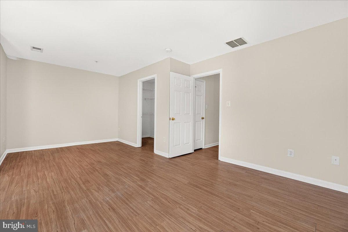 126 Fiona Way photo 19