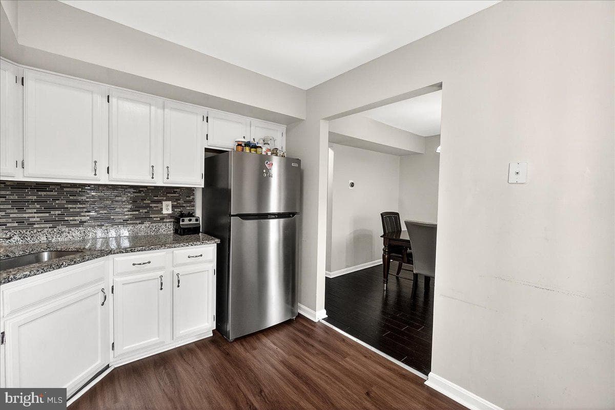 2219 Waller House Court photo 10