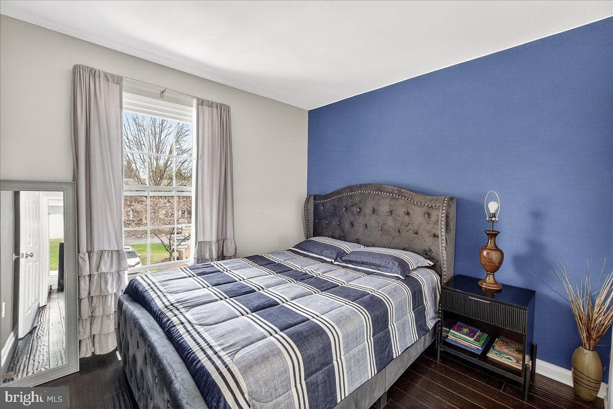 2219 Waller House Court photo 14